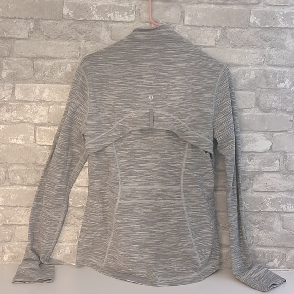 Lululemon define jacket size 10 - Picture 5 of 14